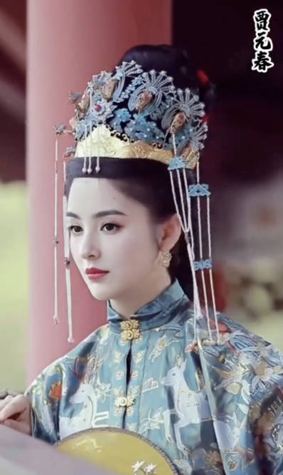 扮相|方媛七夕穿古装韵味足，仿若天外飞仙超惊艳，扮相不逊于明星演员