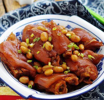 猪脚炖什么菜好 3f0699358ccf471bb0c47c86d2467518.jpeg