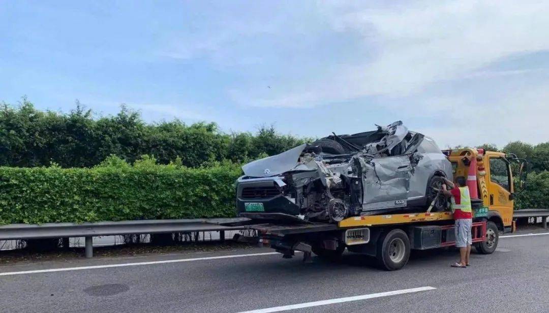 蔚来汽车一个月内致两人死亡 是自动驾驶在“杀人”？(图3)