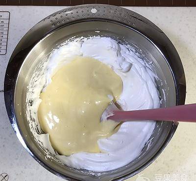 做法|百香果纸杯蛋糕的做法