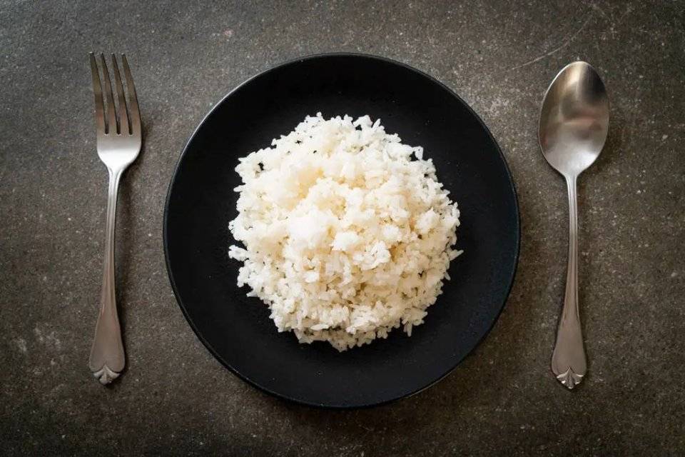减肥不能吃米饭是真的吗 23d5f21632834e52b3e320e4b8d46d2e.jpeg
