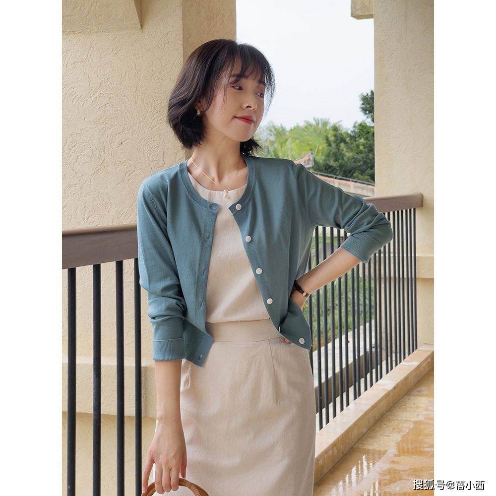 设计|知性又时髦!初秋穿搭需要的西装、风衣、开衫,我都帮你挑好了