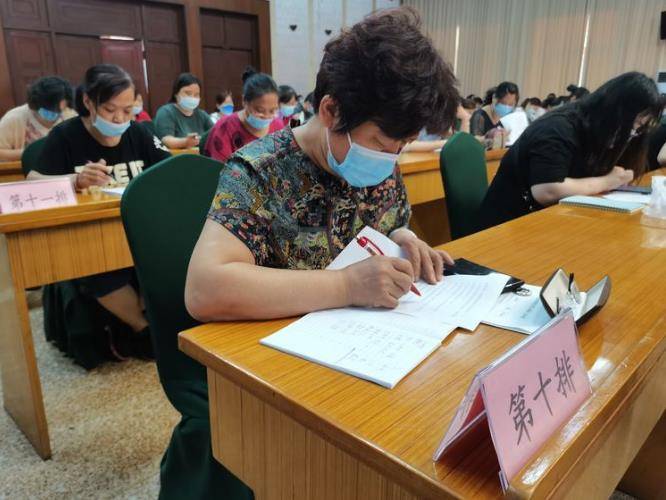 怎么进国家食品监督管理局上班 ab6cea8766f54f4992e566f8425d0f50.jpeg