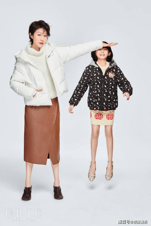鲍蕾|陆毅妻女合体拍大片，12岁贝儿个头直追妈妈，母女仨同款长腿抢镜