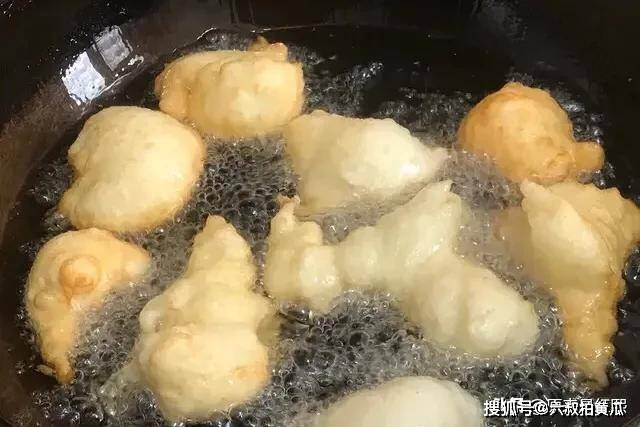 气泡|想吃河南油馍头买不到，河南大厨把油馍头配方告诉你，轻松在家做