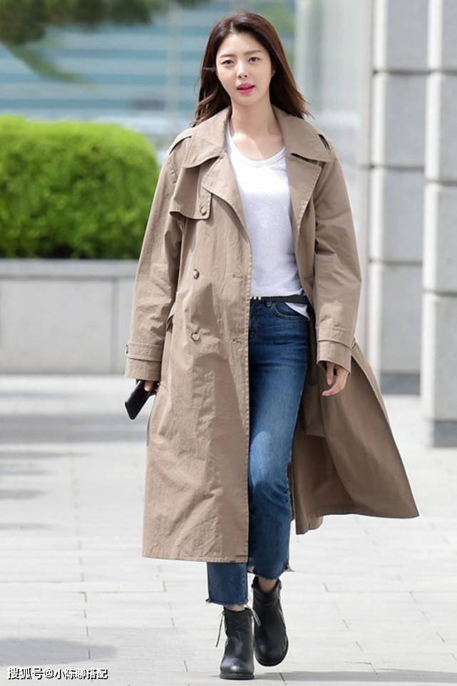 颜色|初秋到来,风衣安排上!2个穿搭重点3个搭配思路,时髦又高级