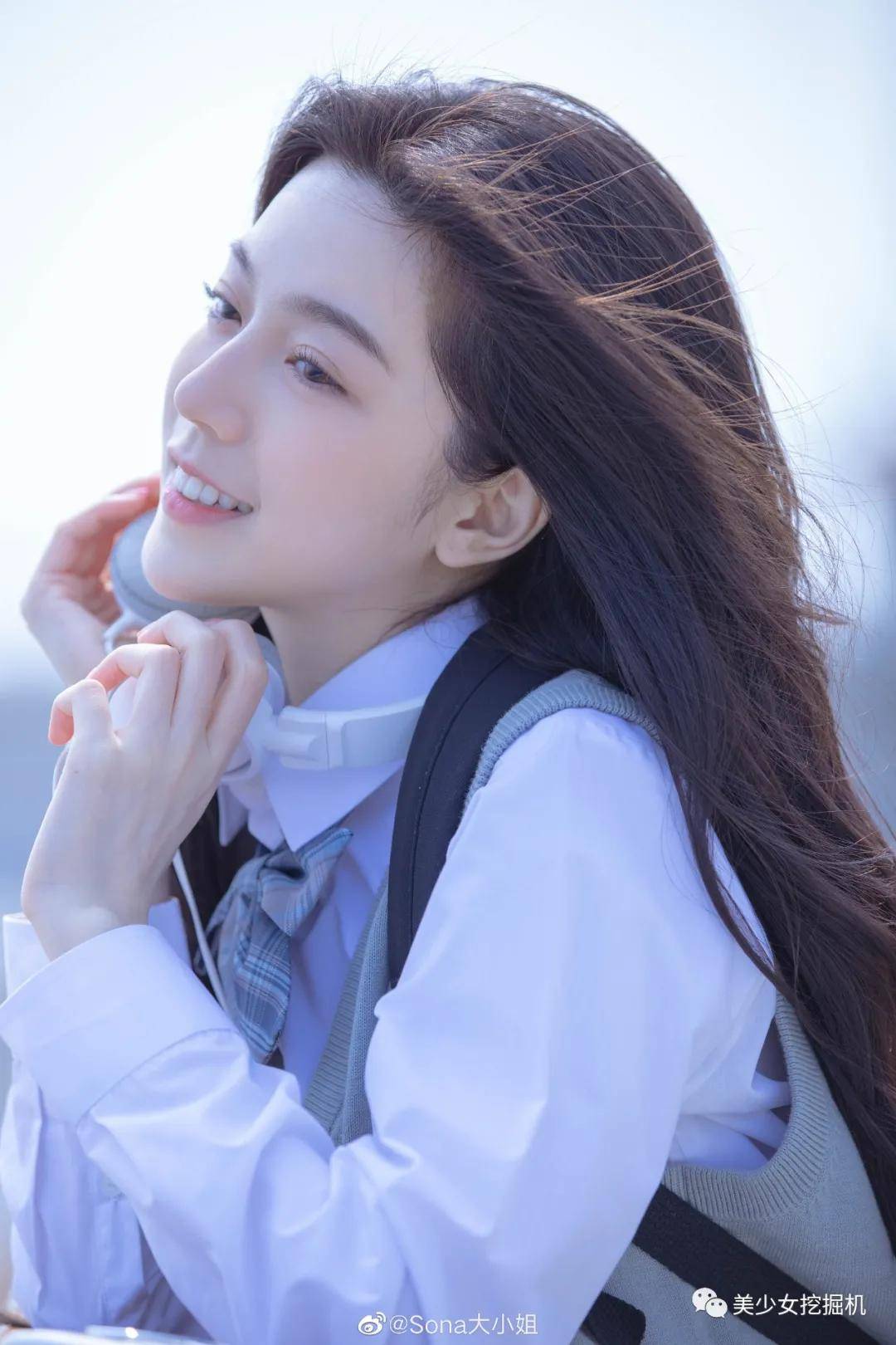 sona|美少女圈拉胯成啥样了，连她都被说是颜值诈骗…