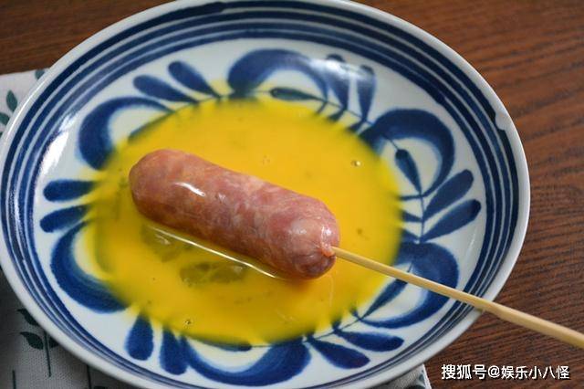 做法|孩子大人都喜欢的香脆烤肠，比街边炸香肠好吃N倍，做法简单