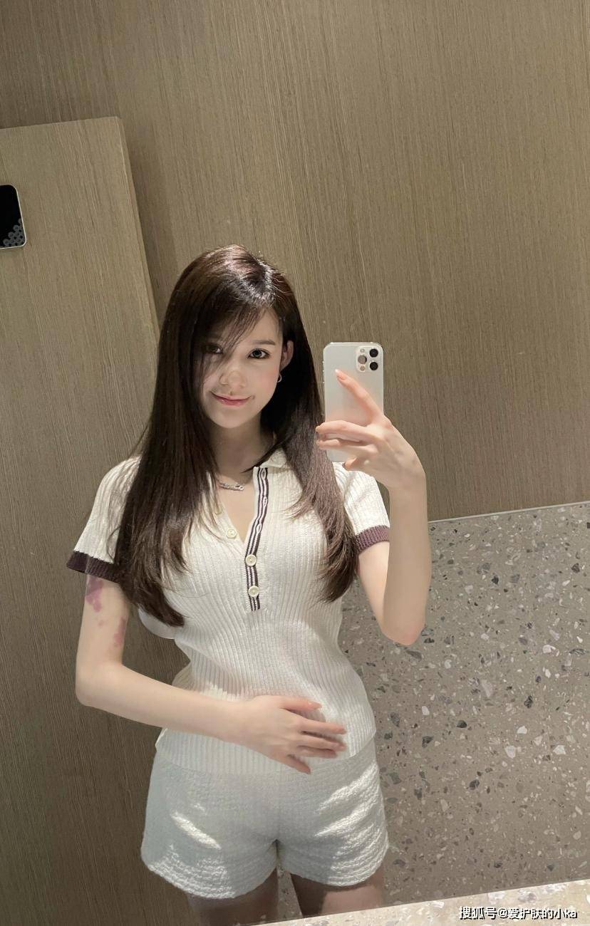 颜色|“纯欲风”女生太好看了!清纯又气质,还很撩人,夏天yyds