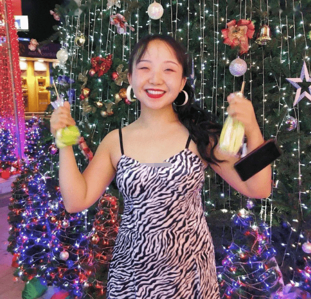 下半身|谁说胖女孩穿吊带不好看？辣目洋子吸晴不辣目，骨子里透露着自信！