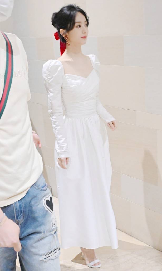 姐妹|30多岁的赵丽颖,扮成学生毫无违和感,自身的青春气息实在太强了