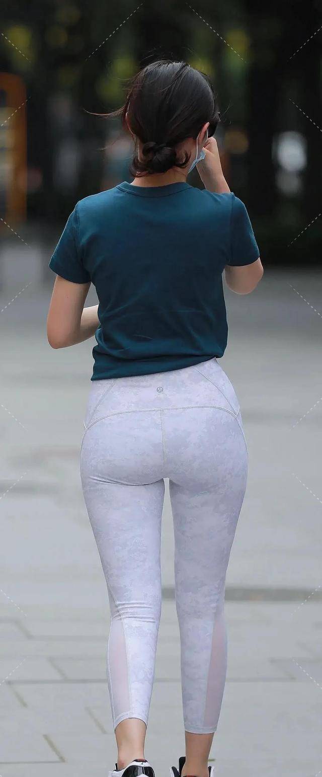 下装|飘逸动人的打底裤穿出时尚丽人美,穿起来显嫩更可爱,长知识了