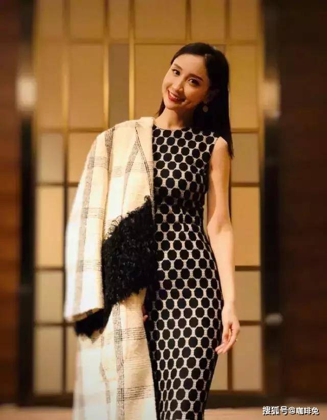 身材|天生丽质的陈彦妃对时尚有着自己敏锐视角和独到的理解