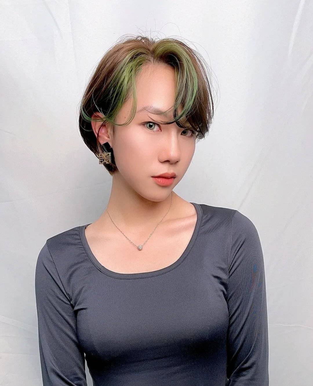 发型|羊毛卷已过时，22款当下流行发型送给大家，直接剪就对了