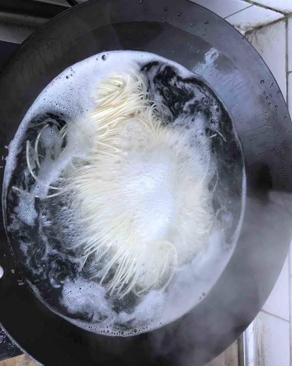 辣椒油|天冷,早上只想这碗面,酸爽开胃,暖和一整天,8分钟就搞定!