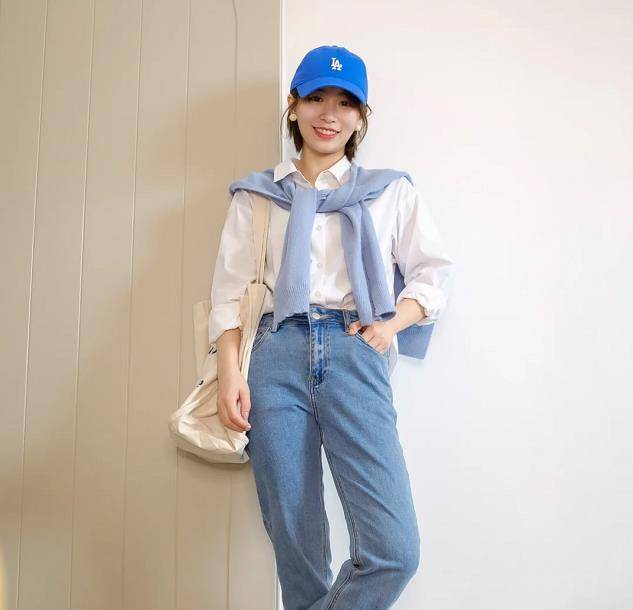 一身|夏日别穿一身黑，尝试下这三个配色方案，时尚又大气！