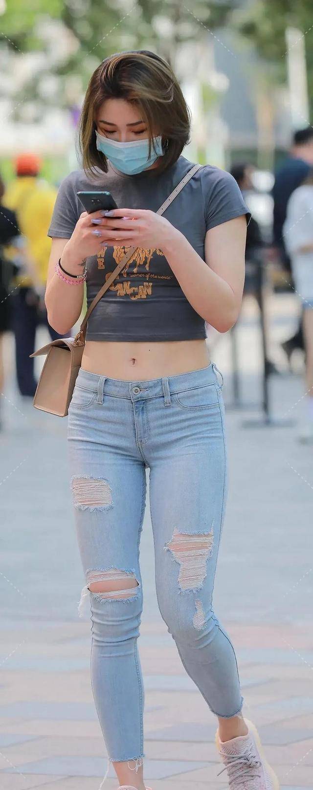 黑色|腿型修长的瑜伽裤美女，让你放松心情，仪态典雅