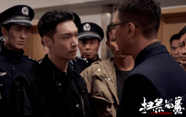 因为|《扫黑风暴》后,张艺兴还有新剧将播,主演实力不输孙红雷