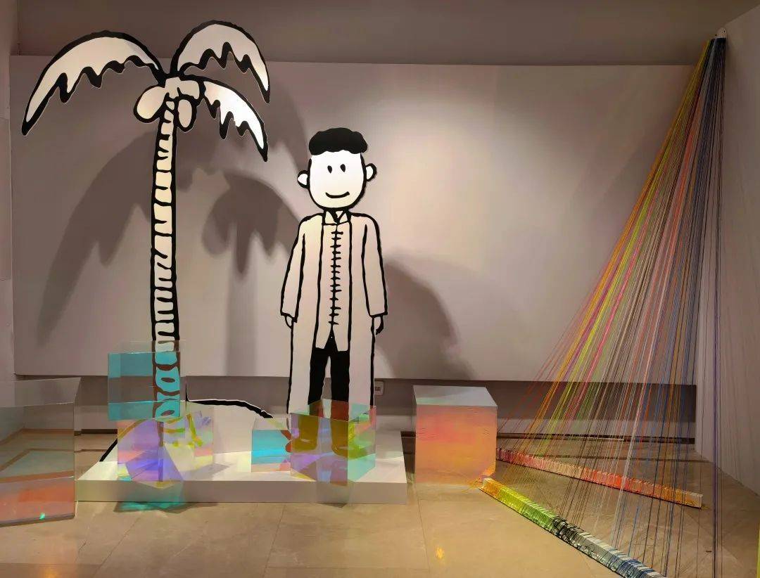 无需抱怨可以抱我近距离感受小林画作的艺术魅力