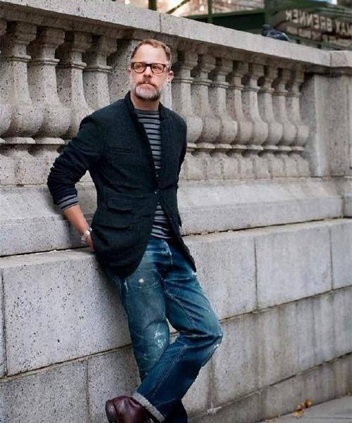 颜色|66岁张国立变身潮男,衬衫搭牛仔一点不油腻,可惜身材有点走样了