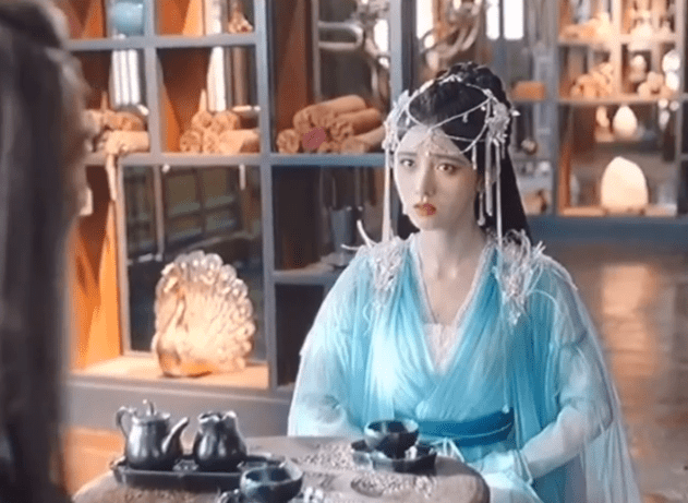 赵露思|?最新女星古装路透：热巴红赵露思红衣比美，看到鞠婧祎我沉默了