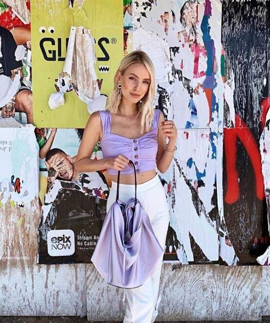 Hanne|欧洲博主Leonie Hanne女人味到极致 各种色系都能轻松驾驭