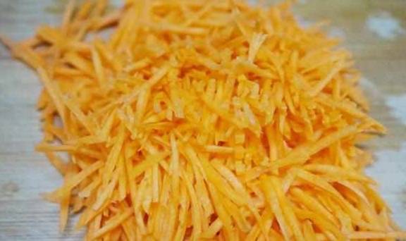 胡萝卜|早晚都爱吃这饼,不揉面,不发面,两分钟就烙好,好吃又营养