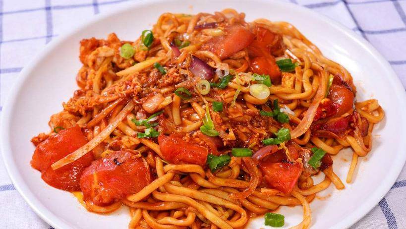 肉丝面|四位阿姨来幼儿园应聘做饭，一人做一碗面条，是你你录用谁？