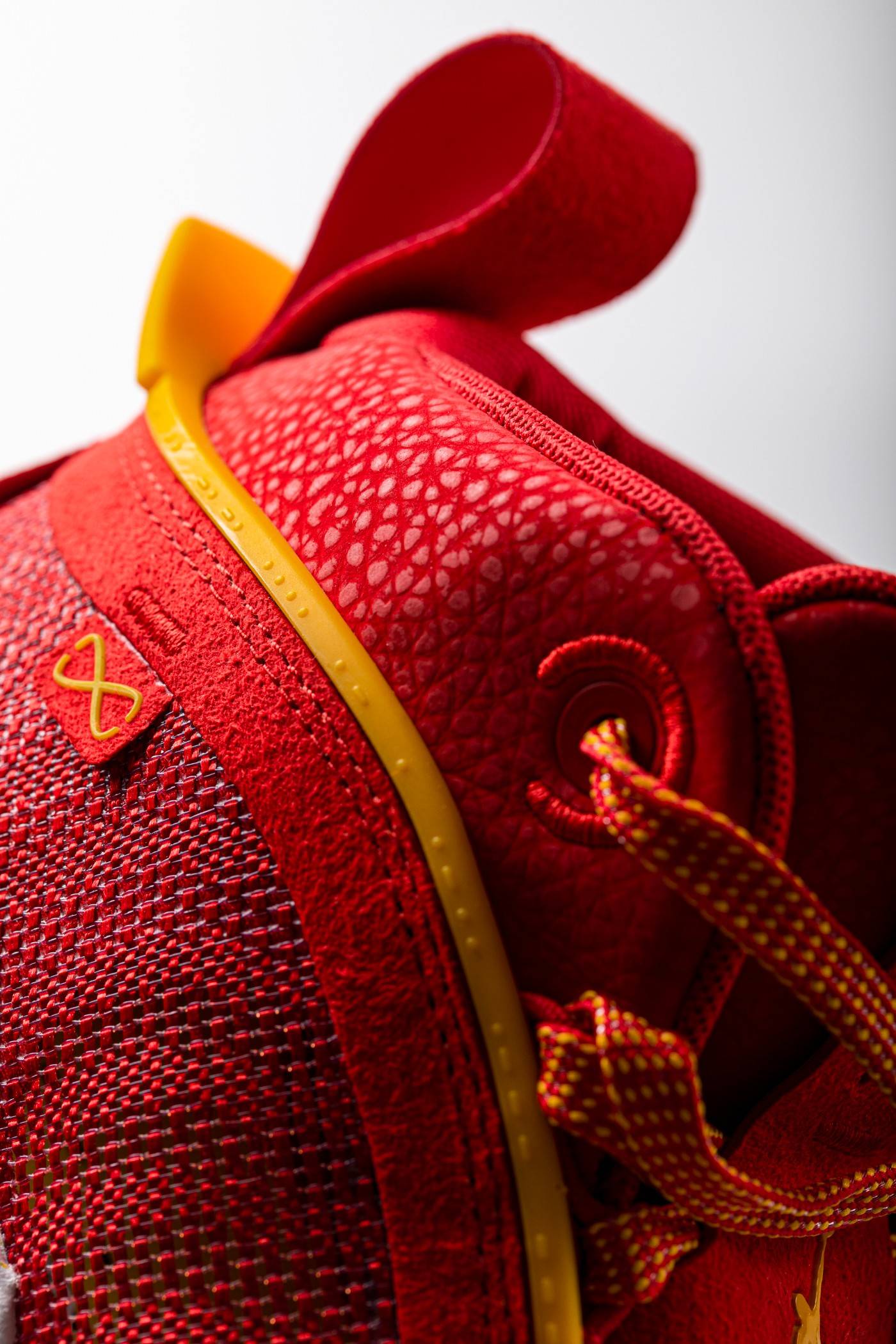 设计|AJ36 绝地反转！只加一个新科技，又甩开所有实战鞋一大截…