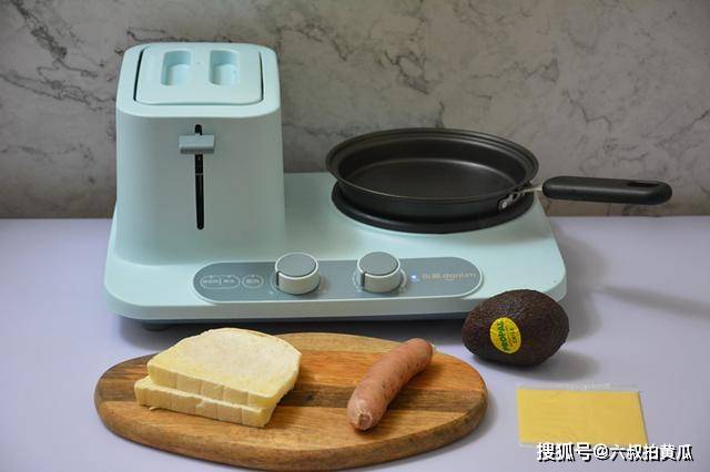 美食|十分钟快手营养早餐牛油果三明治，解决孩子上学大人上班赶时间
