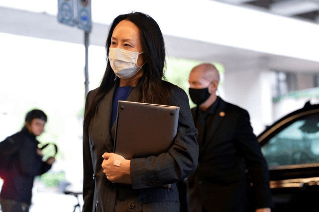 设计|孟晚舟结束审理！最后一次穿忧郁紫色长裙出庭，表情严肃惹人心疼
