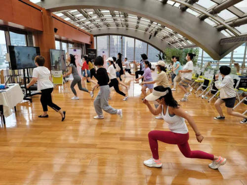 讲座|健康饮食赋能减肥成功 QUEEN’S HOLIC瘦身专场讲座成功举行