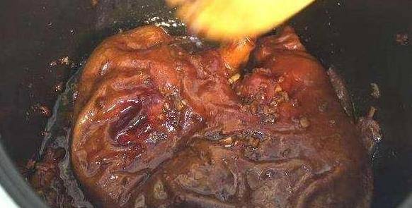 做法|只用一个电饭煲，教你做出，肉质鲜美的猪肚，孩子吃了停不下来！