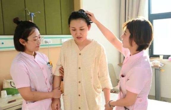 子宫|产妇上厕所刚脱下裤子,掉出“一块肉”,医生:别想要孩子了