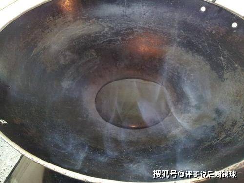 炒肉丝不粘锅怎么处理 5dc7831425904250920bea3ab2decd30.jpeg