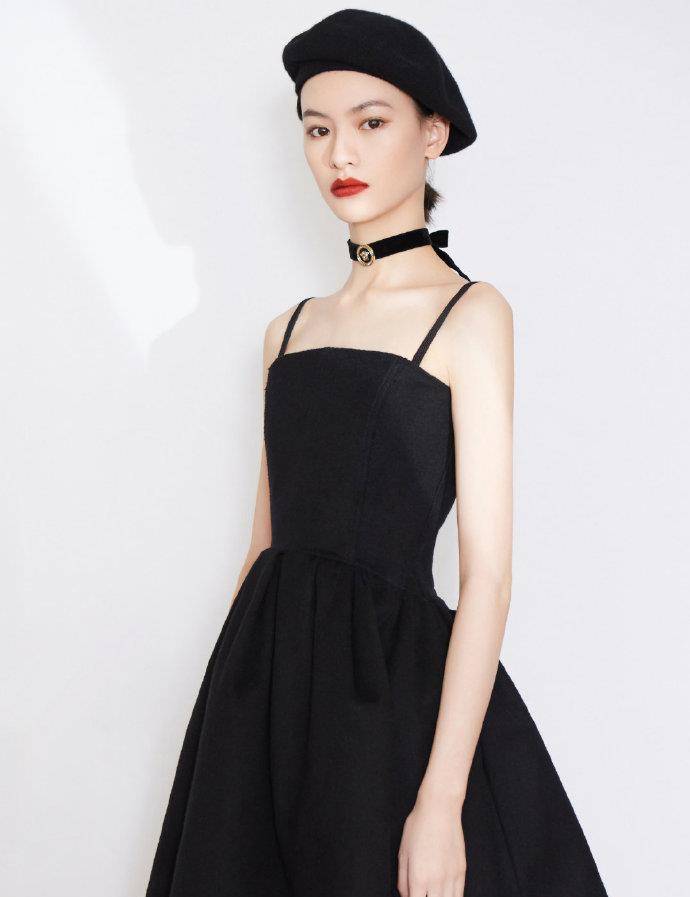 结果|小S这么穿衣好时髦，拿珠宝当“衣服”穿，结果不丑还意外的好看