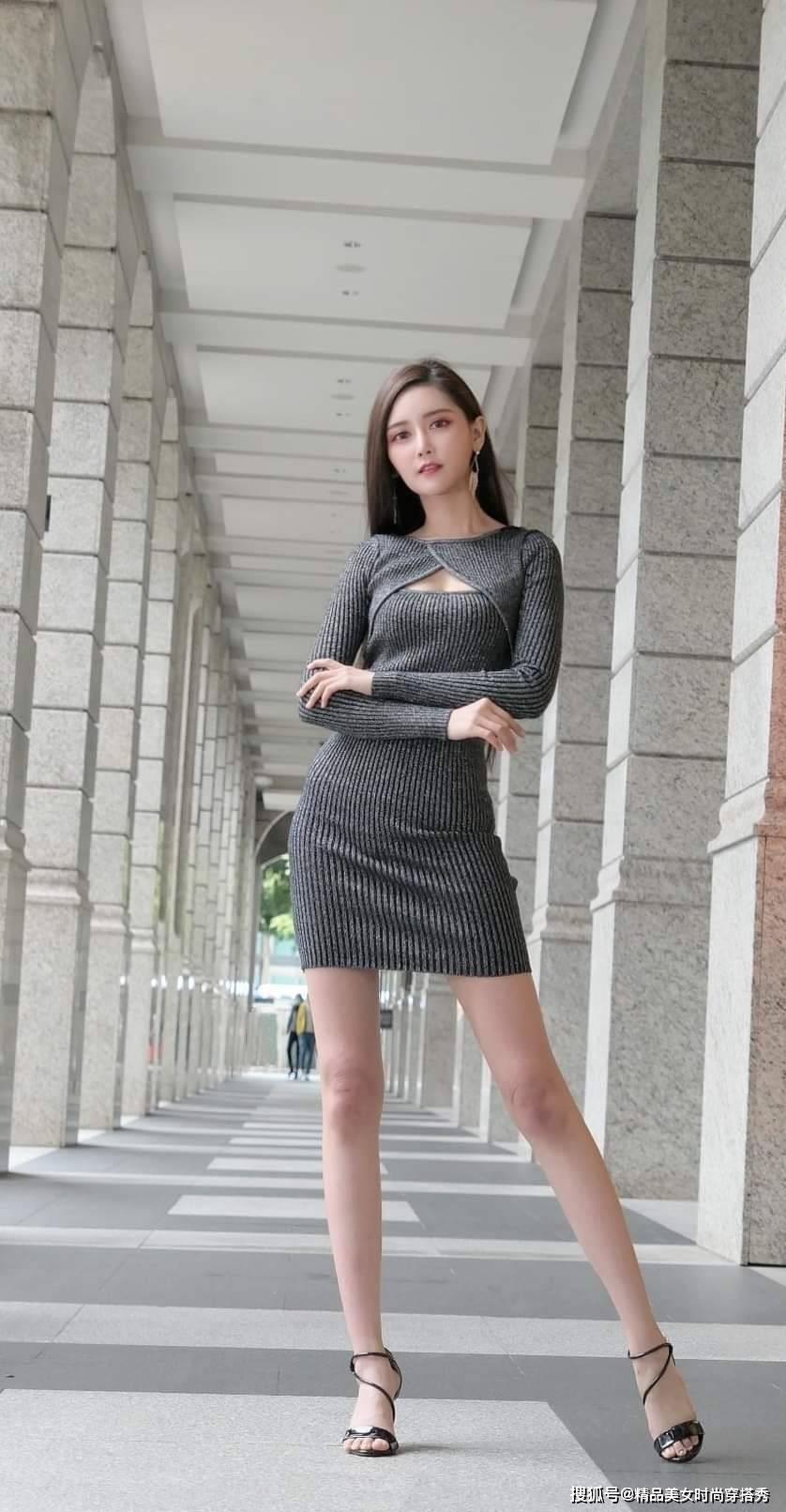 高个子|优雅知性的针织连衣裙,搭配一双浅色高跟鞋,十分优雅迷人