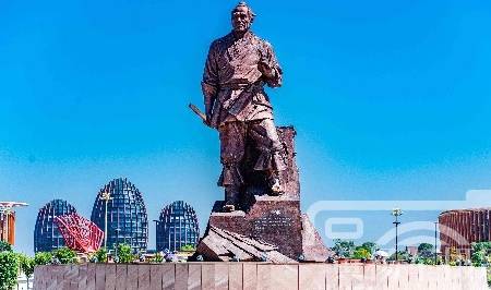 江西一处工业旅游新地标，有木匠鼻祖鲁班的雕像，位于赣州景很美