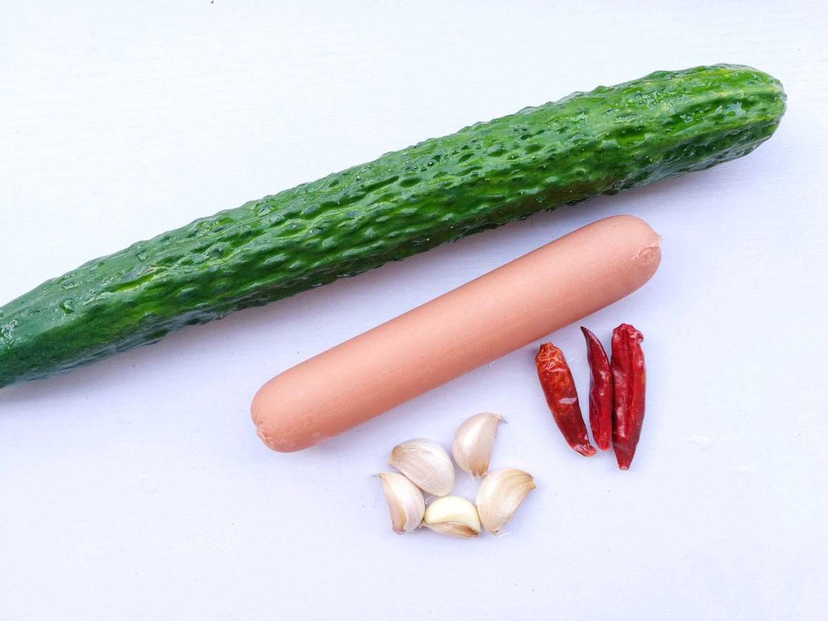 如何切黄瓜丁胡萝卜丁 05c953609696432d8526900398f08b6f.jpeg