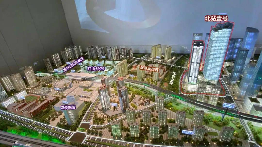 城市2021gdp深圳_明明不是江苏省会,却拿下 地级市之首 ,苏州优势仅毗邻上海(3)