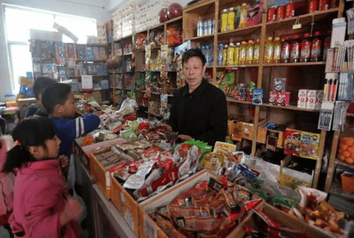 校园|中小学生没有“快乐”了，教育部禁止学校开小卖部，家长喜忧参半