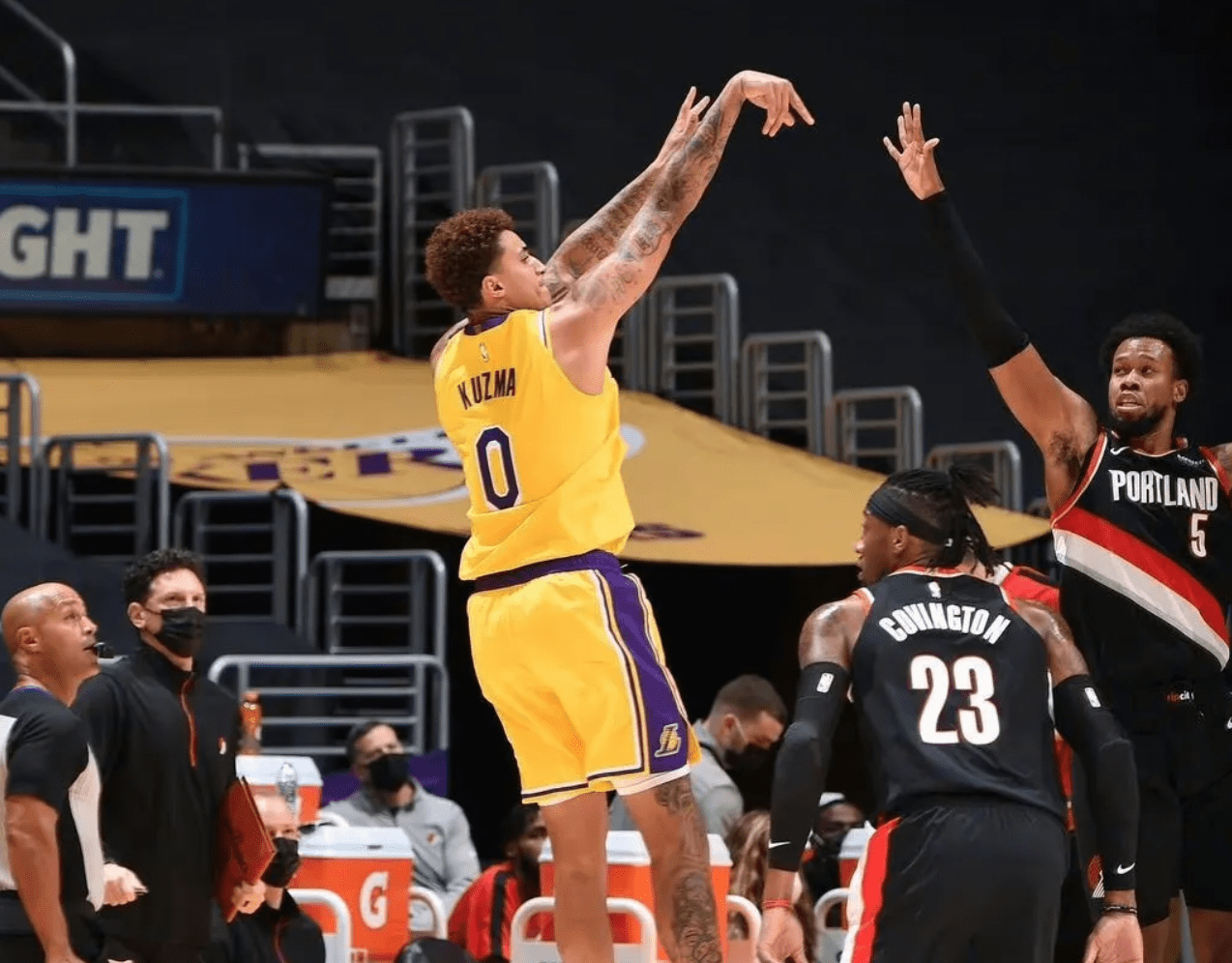 库兹马崩溃了吗情场事业均失意转投奇才队祸福难定