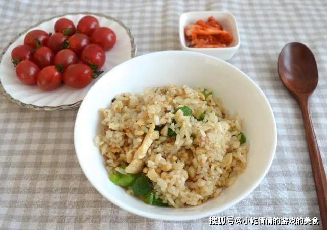 因为|吃早餐时，最好不要吃这4种，没营养不说，有的还会危害身体健康