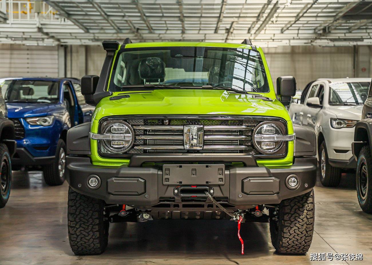 坦克300游侠版正式上市配绞盘涉水喉售2488万陆巡霸道要失眠了