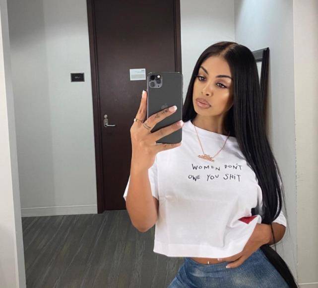 相差12岁不是问题 曝19岁的三球与32岁性感女模特交往半年多 Ana