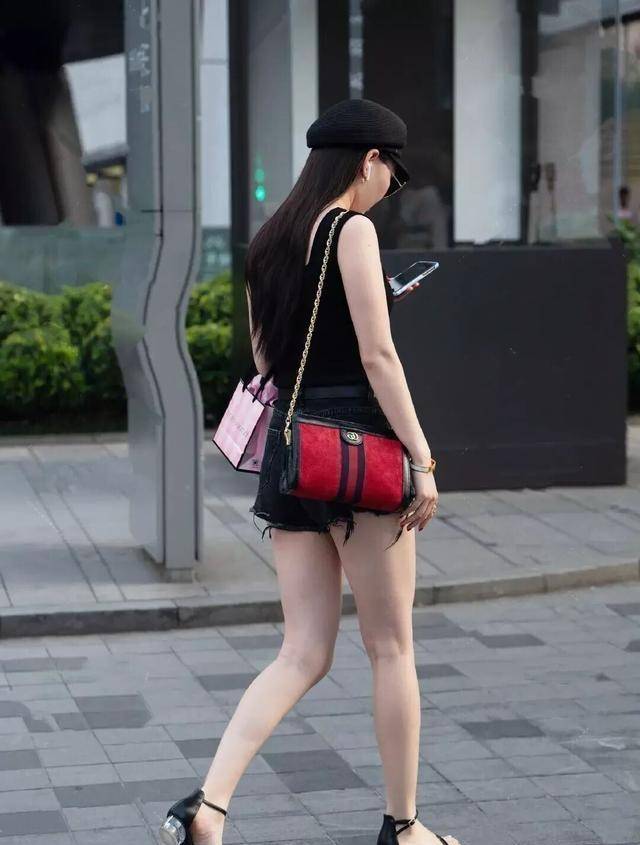 毛衣|好看洋气的打底裤穿着增添简约的美感,想说不爱它都难,漂亮迷人