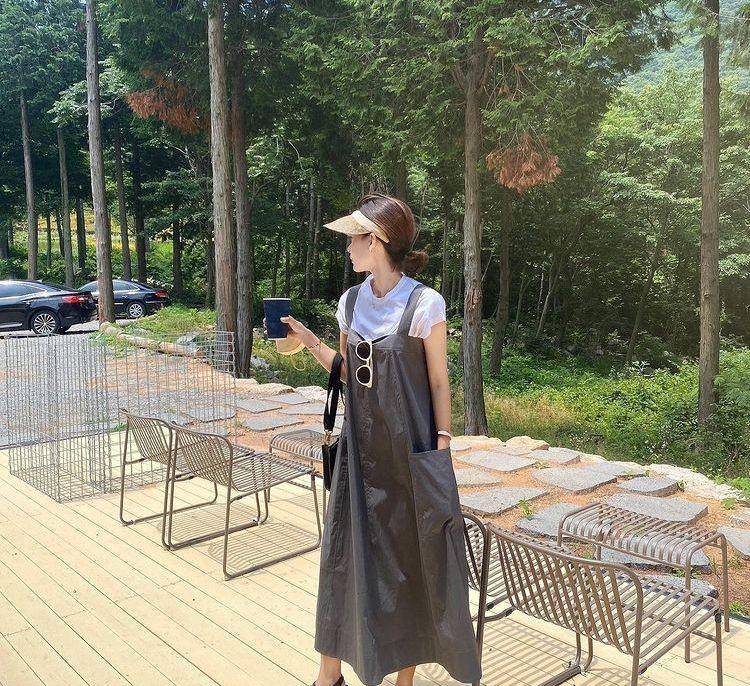 夏天|皮肤偏黑黄的女生，夏天穿什么颜色的“T恤”好看？试试这3种颜色