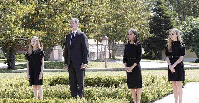 公主|西班牙公主真给莱蒂齐亚长脸，14岁穿1000廉价裙，身材比妈还招摇