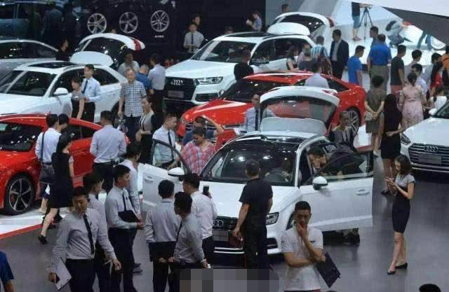 什么时候买车最便宜划算二手车 17ea179f9c004ecd9ae5eba3b8c09948.jpeg