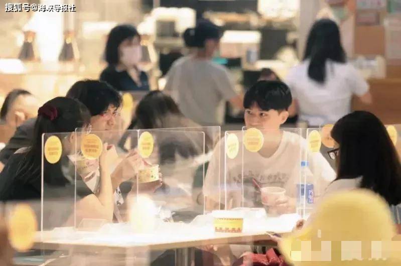 台湾疫情维持二级警戒 陈时中坦言 恐持续到年底 本土